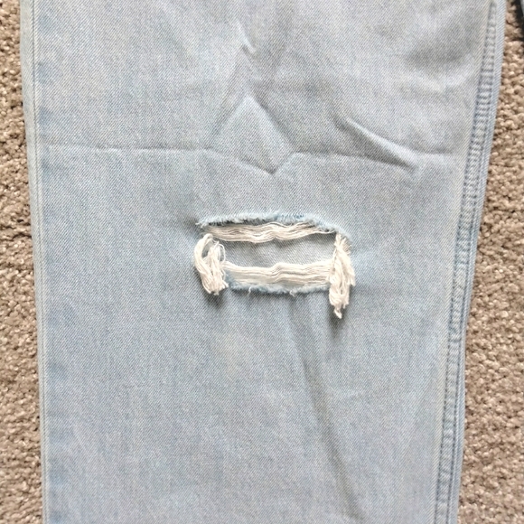 NWT 32 14 Levi's Low Pro Straight Leg Light Wash Destructed Denim Jeans NEW - Picture 8 of 14